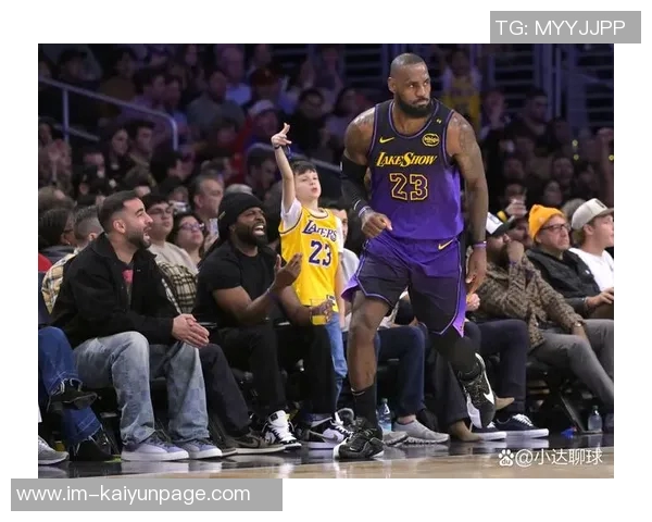 罚球差距明显开拓者首节罚球次数远超湖人两队表现形成鲜明对比